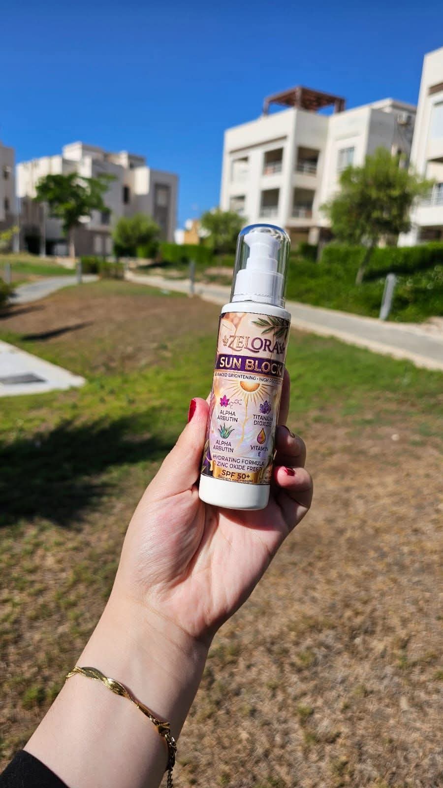 ZELORA SUN BLOCK SPF 50 — حماية مزدوجة لبشرتك